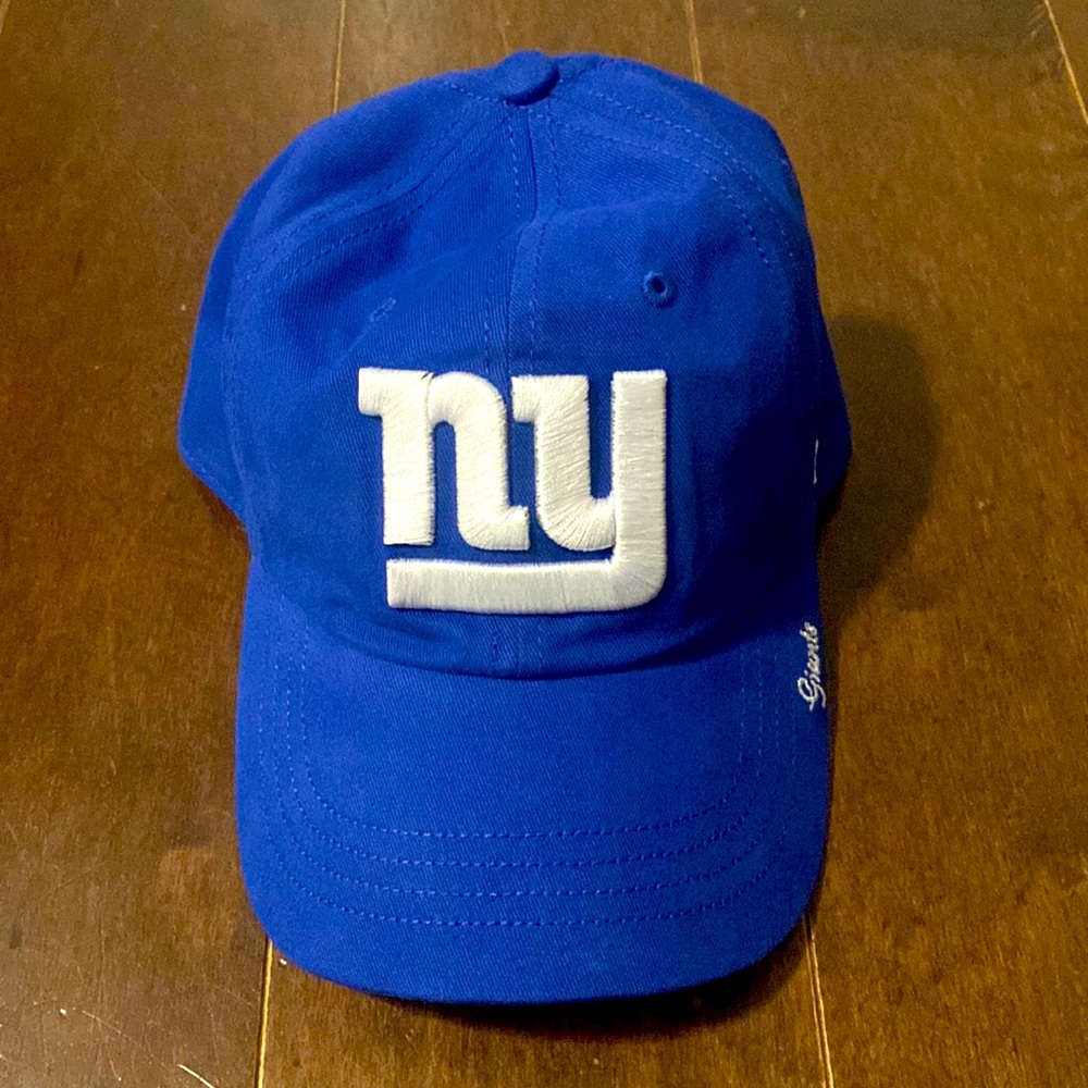 Women’s Giants Cap. Never worn. Adjustable. House is smoke free, pet free